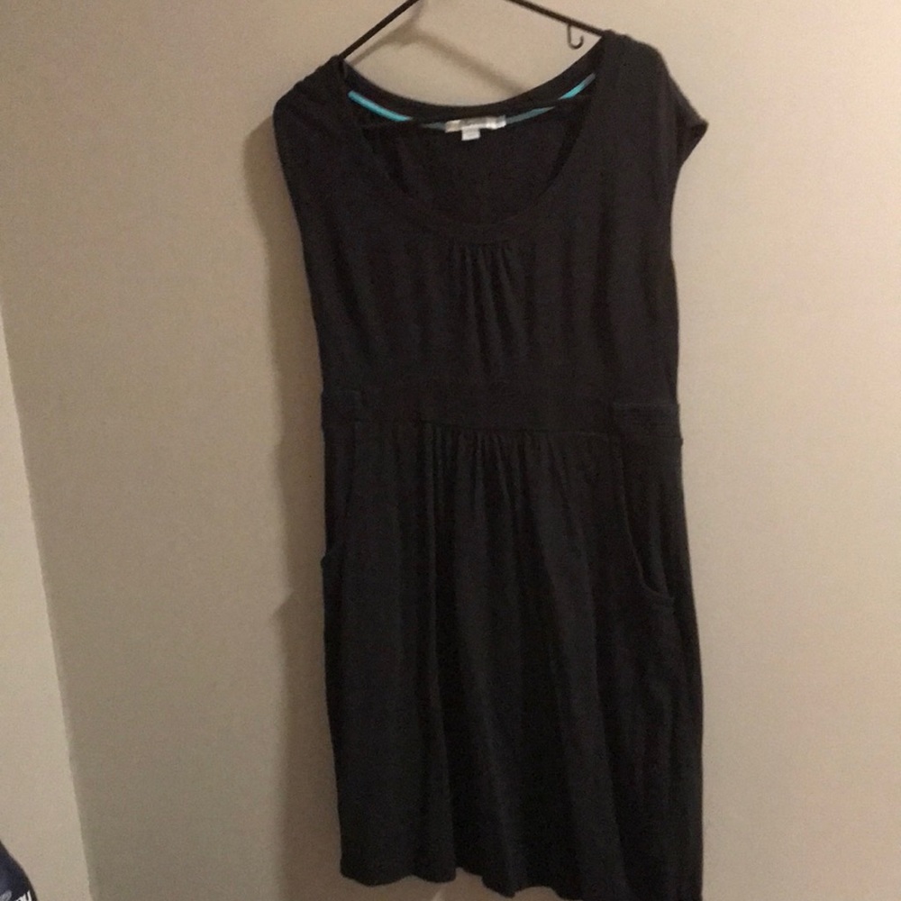 Stretchy black boden dress